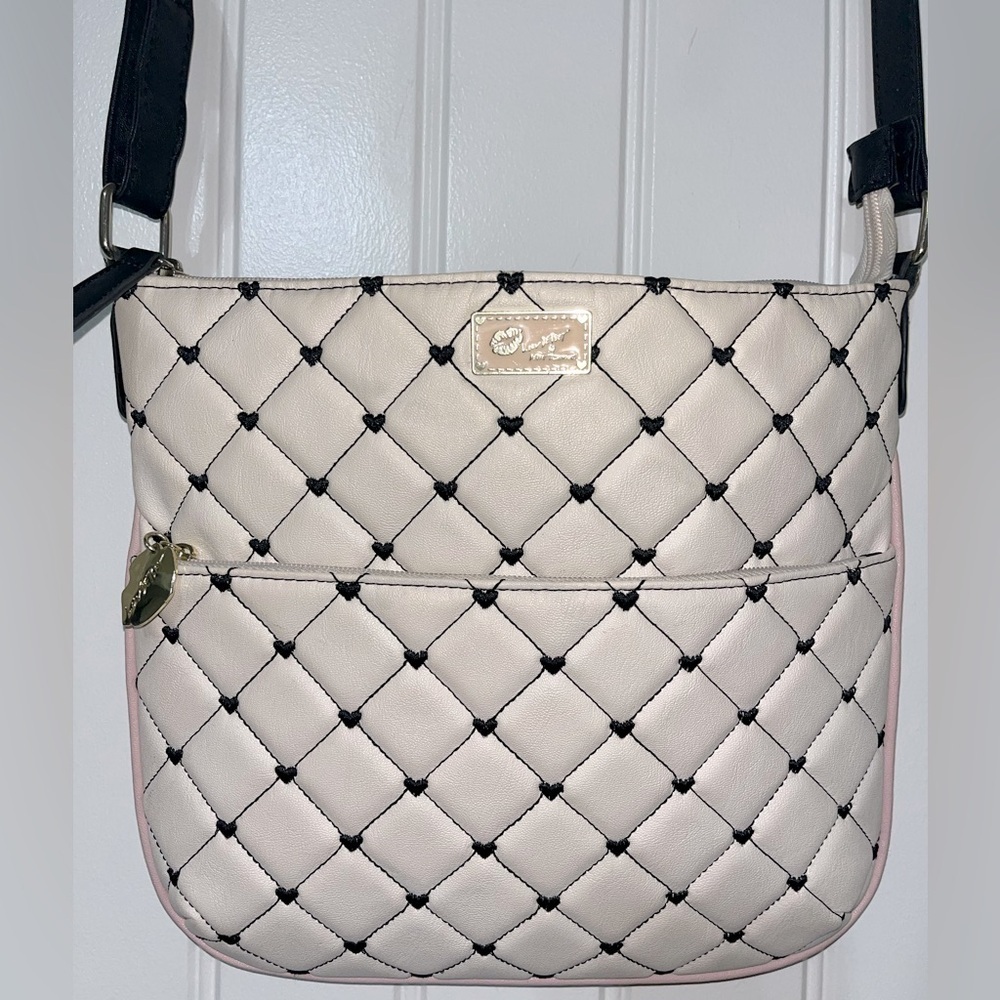 Luv Betsey by Betsey Johnson Quilted Heart Stitch Crossbody - EUC